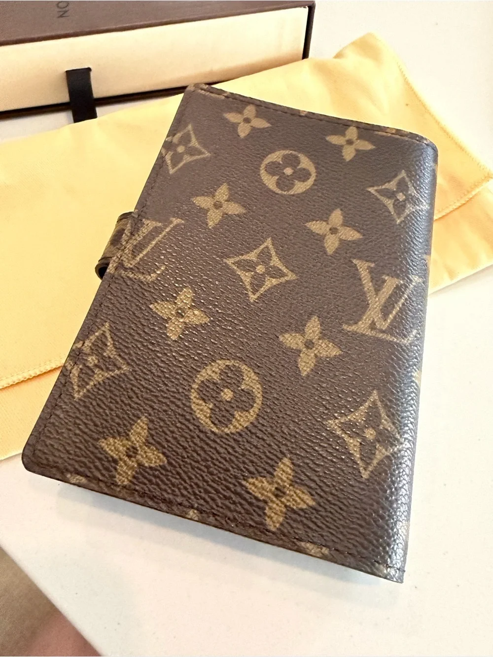 Louis Vuitton PM agenda Monogram Canvas Organizer Cover - Brown & Tan
